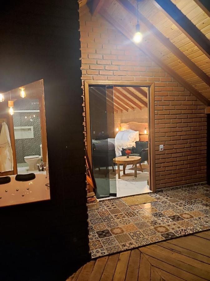 Queen Suite with Spa Bath,1477158211:JPEG